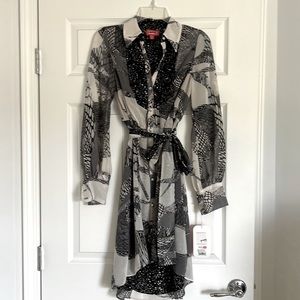 New with tags Kirna Zabet at Target print chiffon hi low black dress. Size XS.